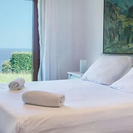 Moderna Casa De Lujo Con Piscina Cubierta Y Vista Al Mar 圣塞瓦斯蒂安